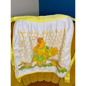 VINTAGE DISHTOWEL APRON Chicken - Yellow Trim - Hen Chicks - Excellent Condition